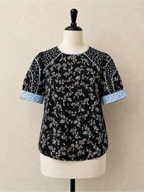 Ann Taylor Floral Puff Sleeve Blouse Blue Trim Lyocell Cotton Top Size M